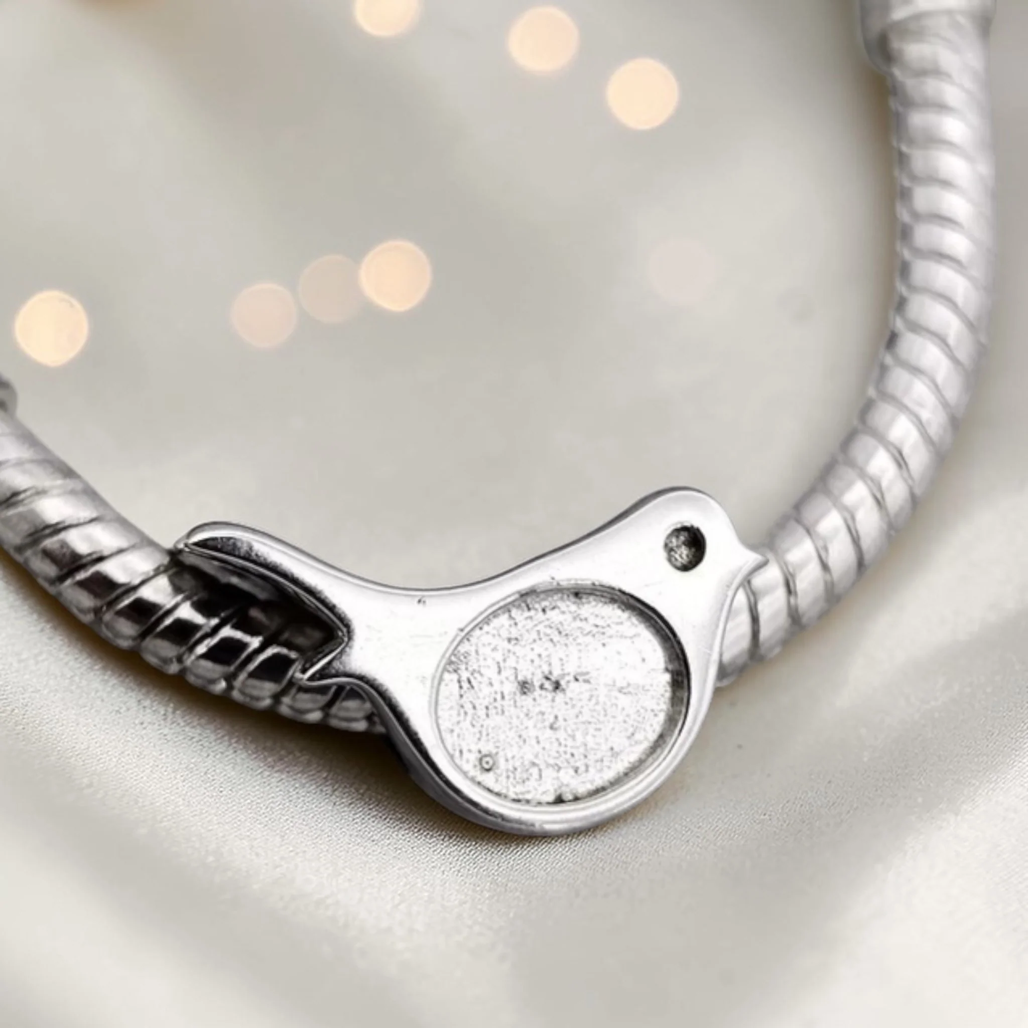'Robin' Charm - Image 3