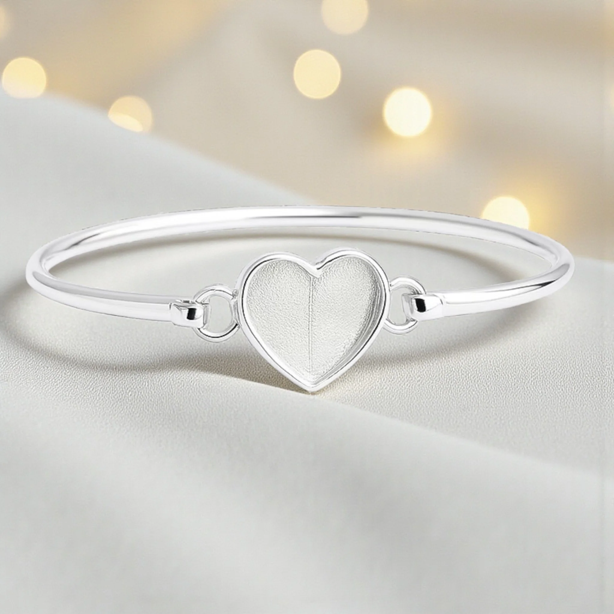 Nyx Bangle
