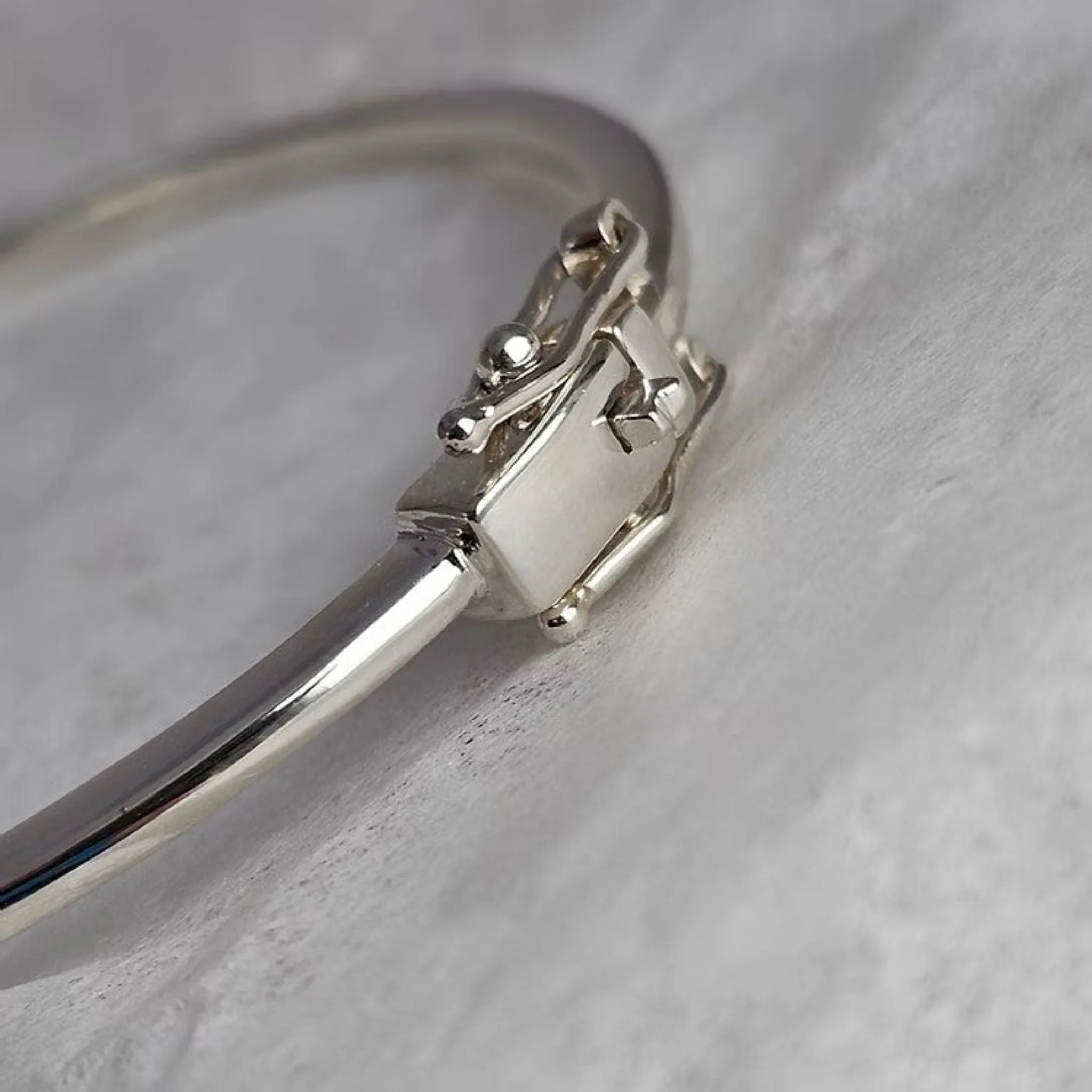 Cassia Heart Bangle - Image 2