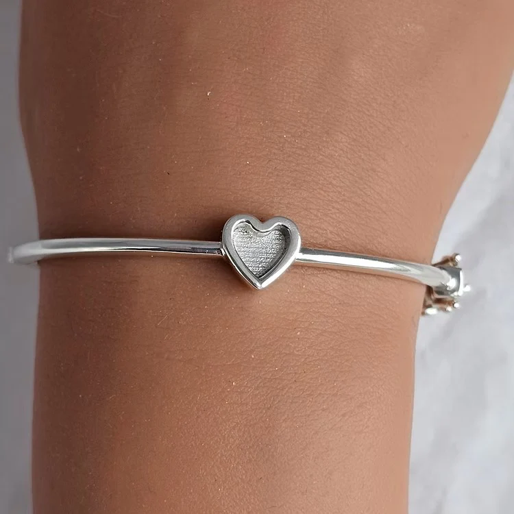 Cassia Heart Bangle - Image 3