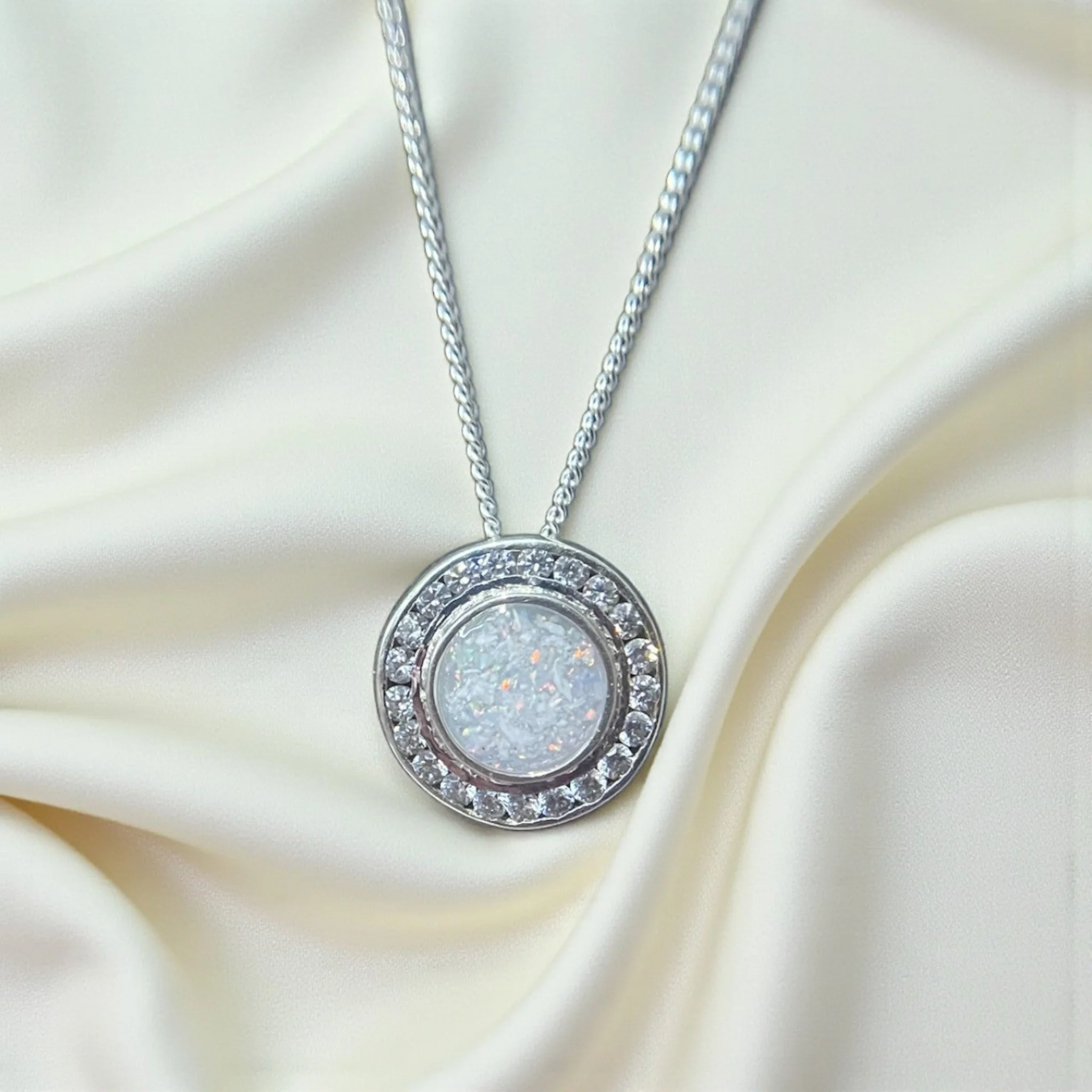 Alderan Pendant