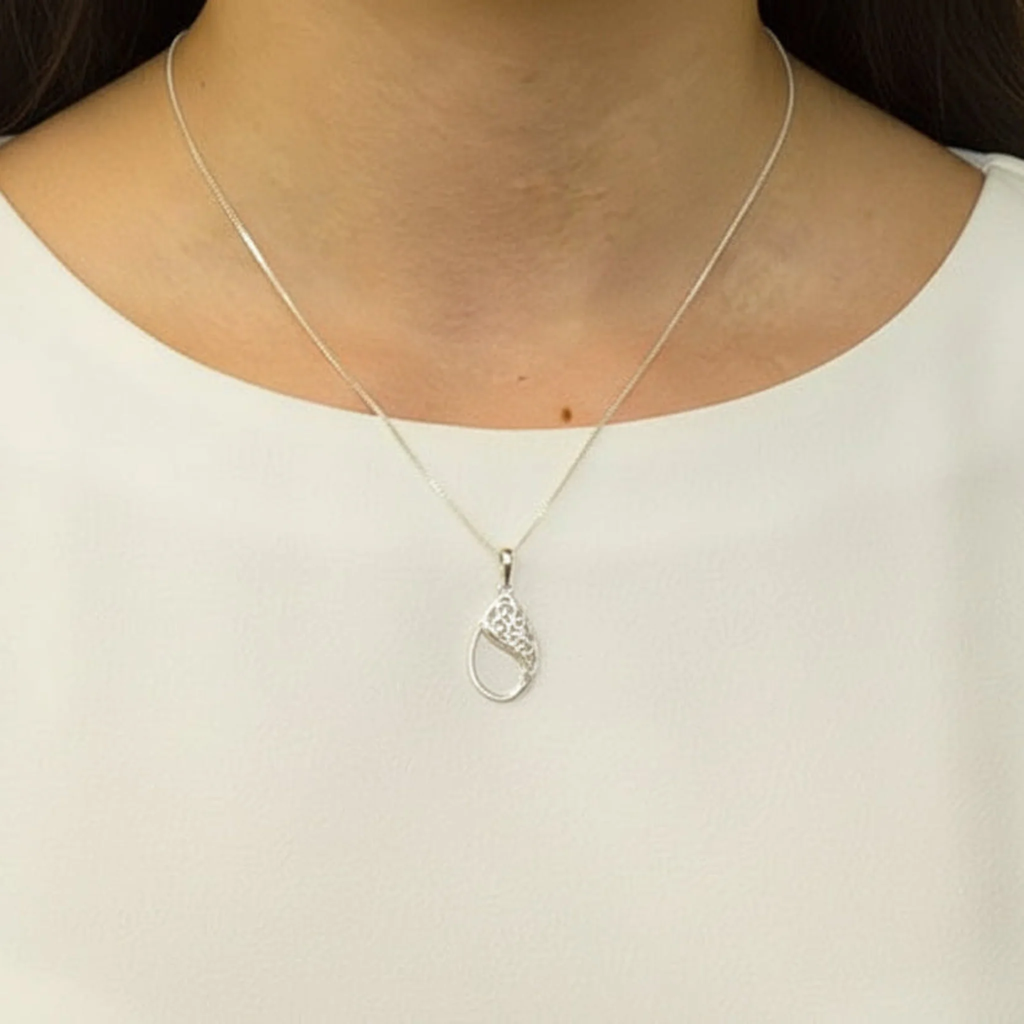 Nilam Pendant - Image 4