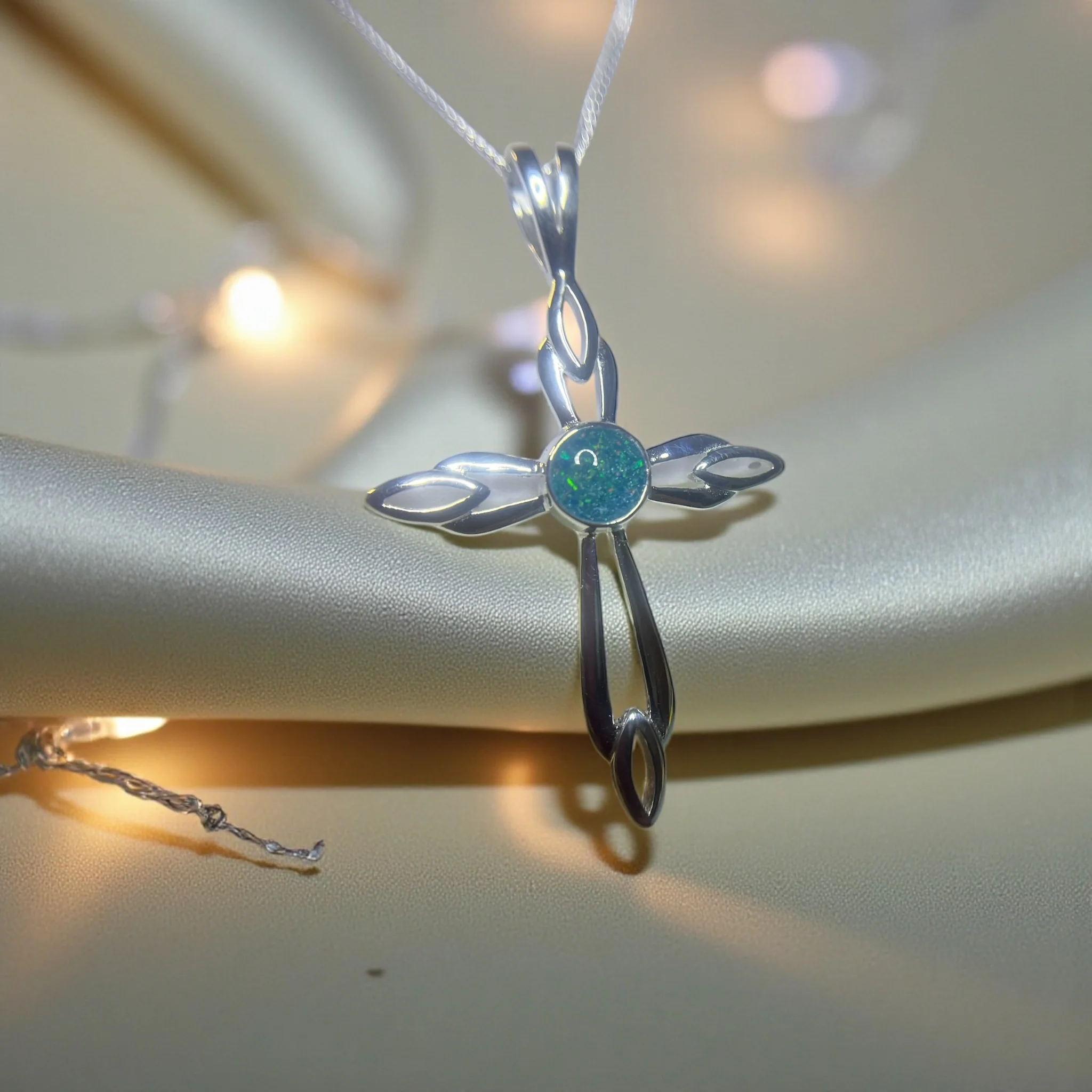 Errai Pendant