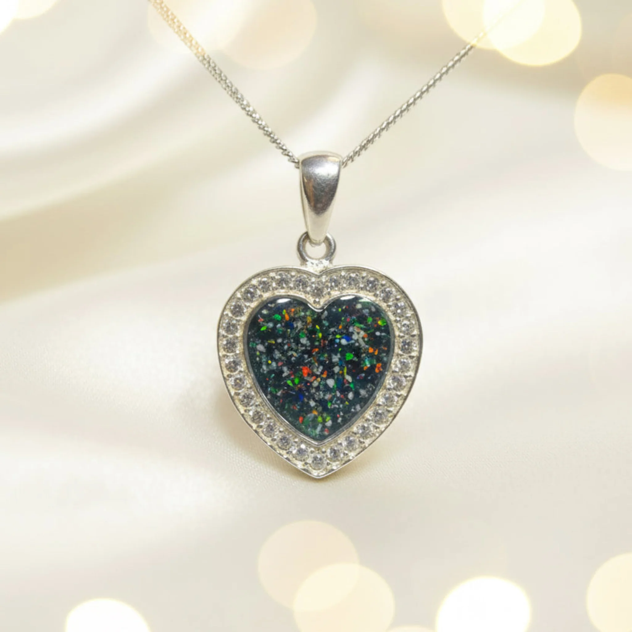 Antara Pendant