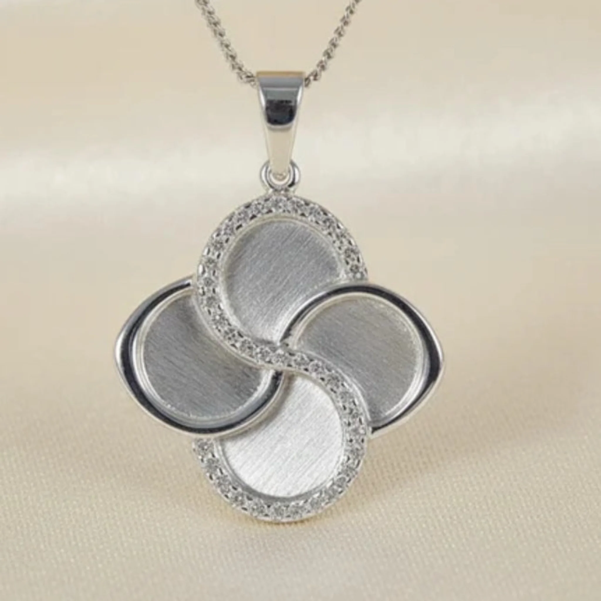 Stera Pendant - Image 2