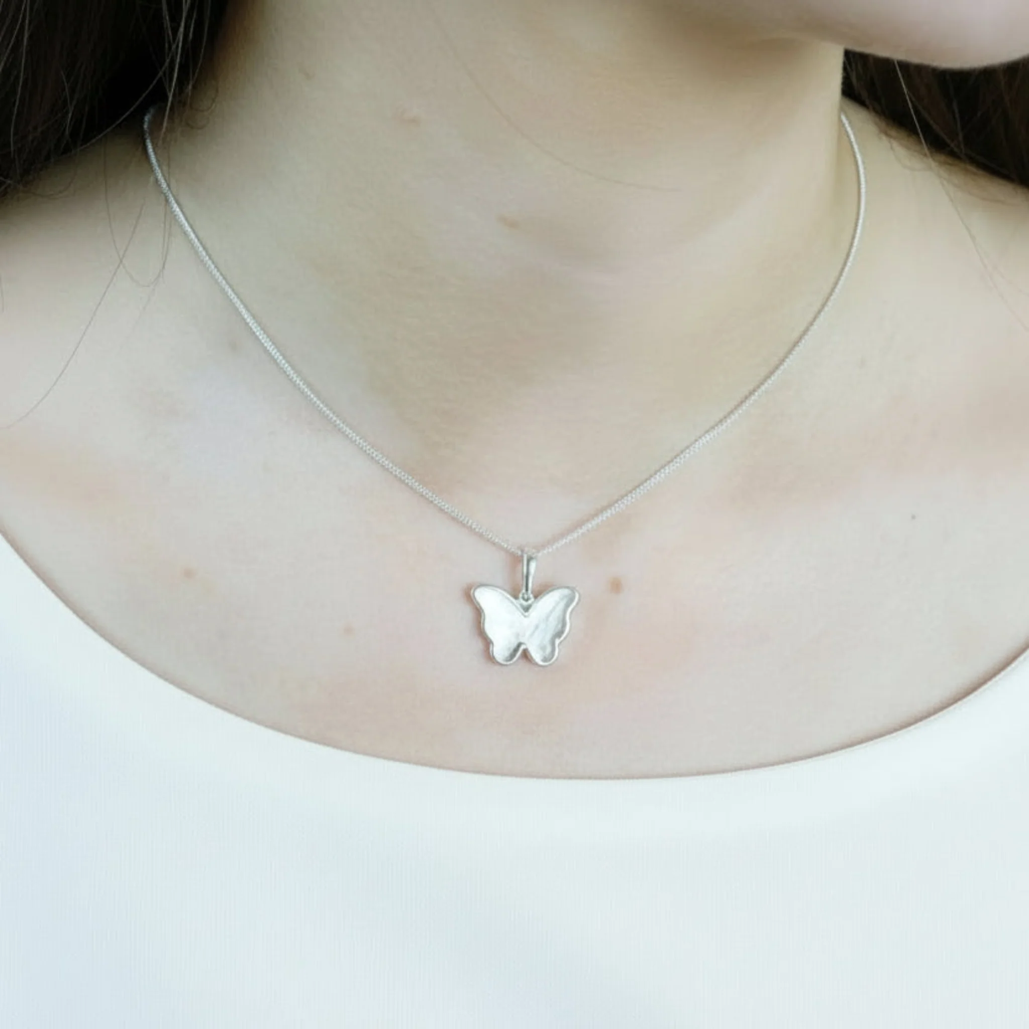 Foma Butterfly Pendant - Image 4