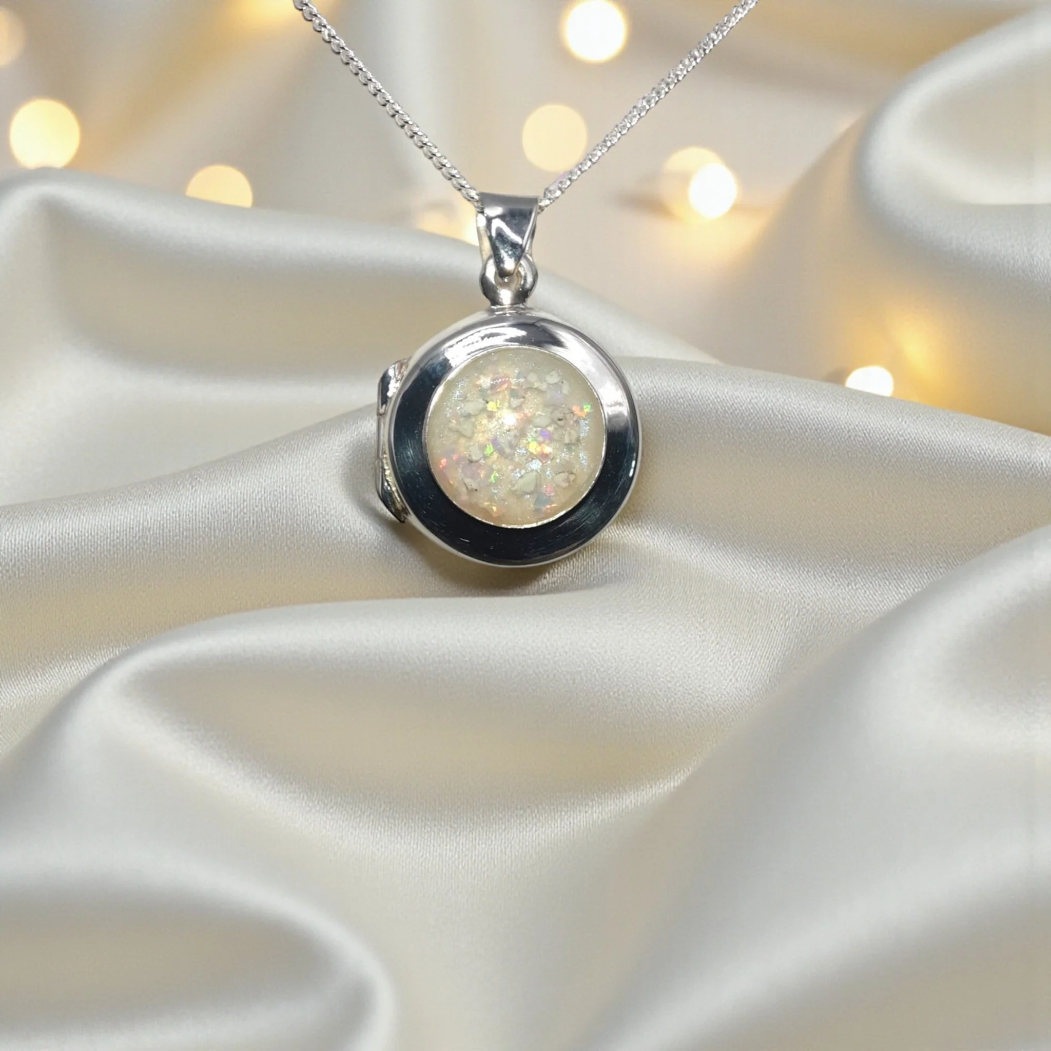 Electra Locket