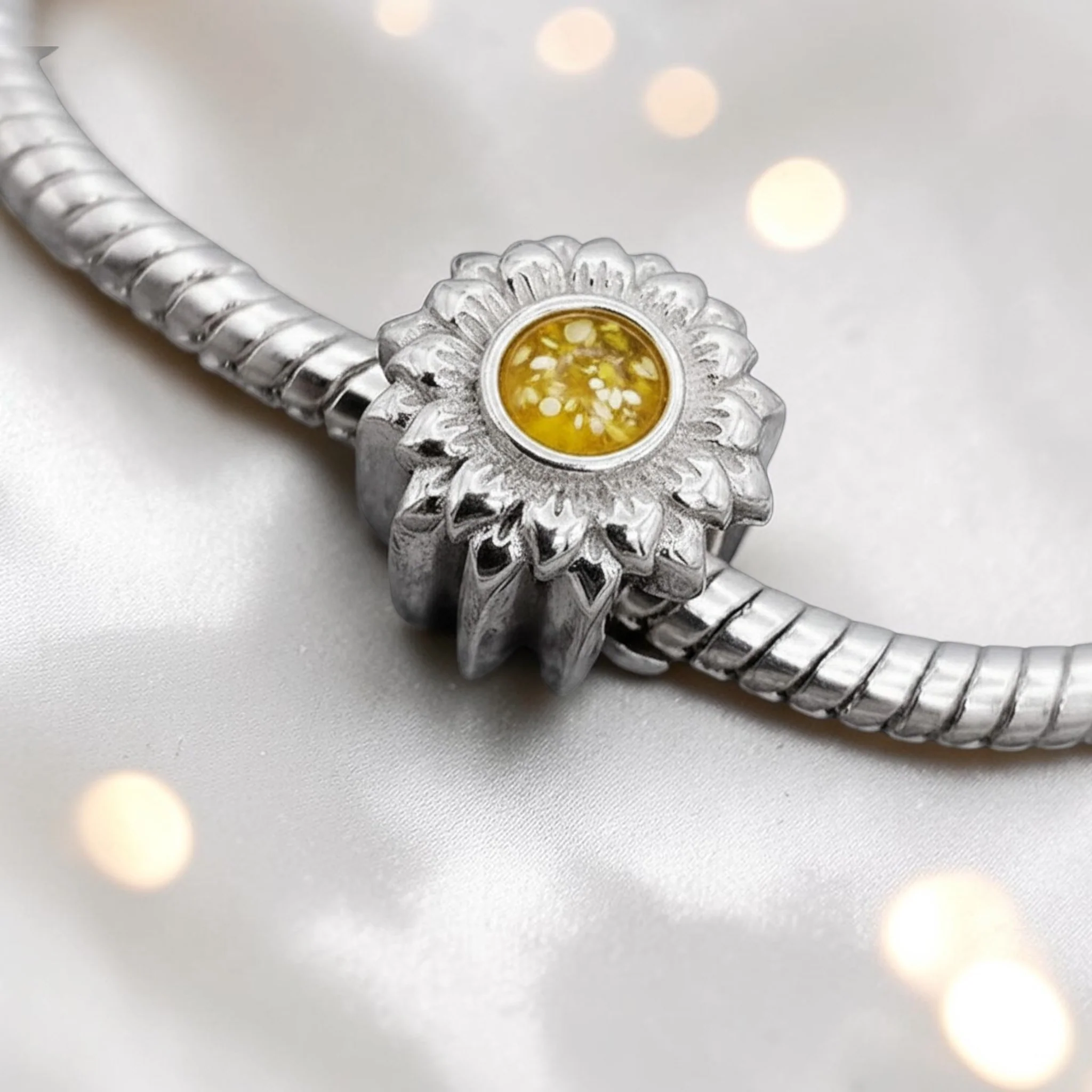 Flora Sunflower Charm