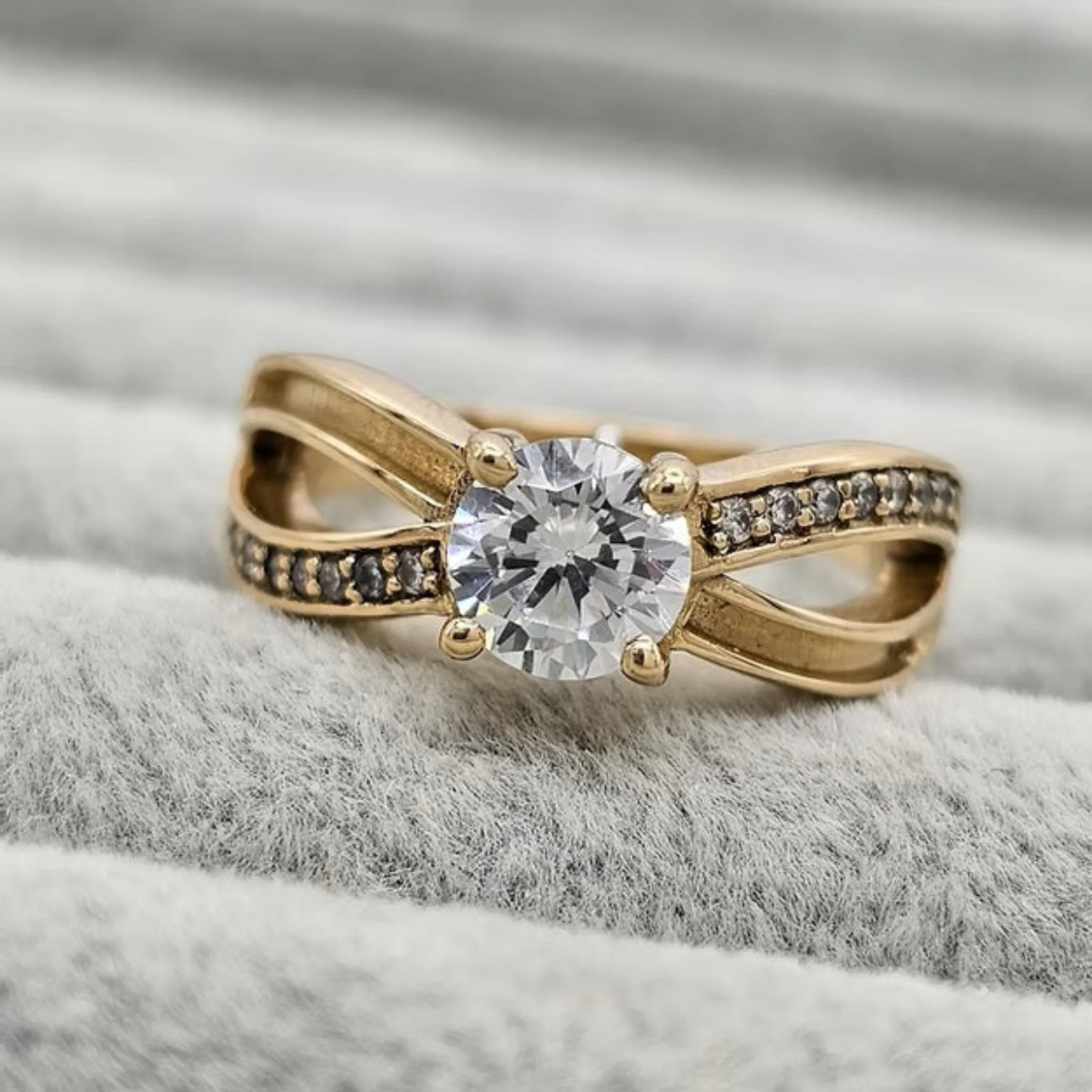 9ct Gold Solitaire Infinity Band Ring **Made to Order** - Image 3