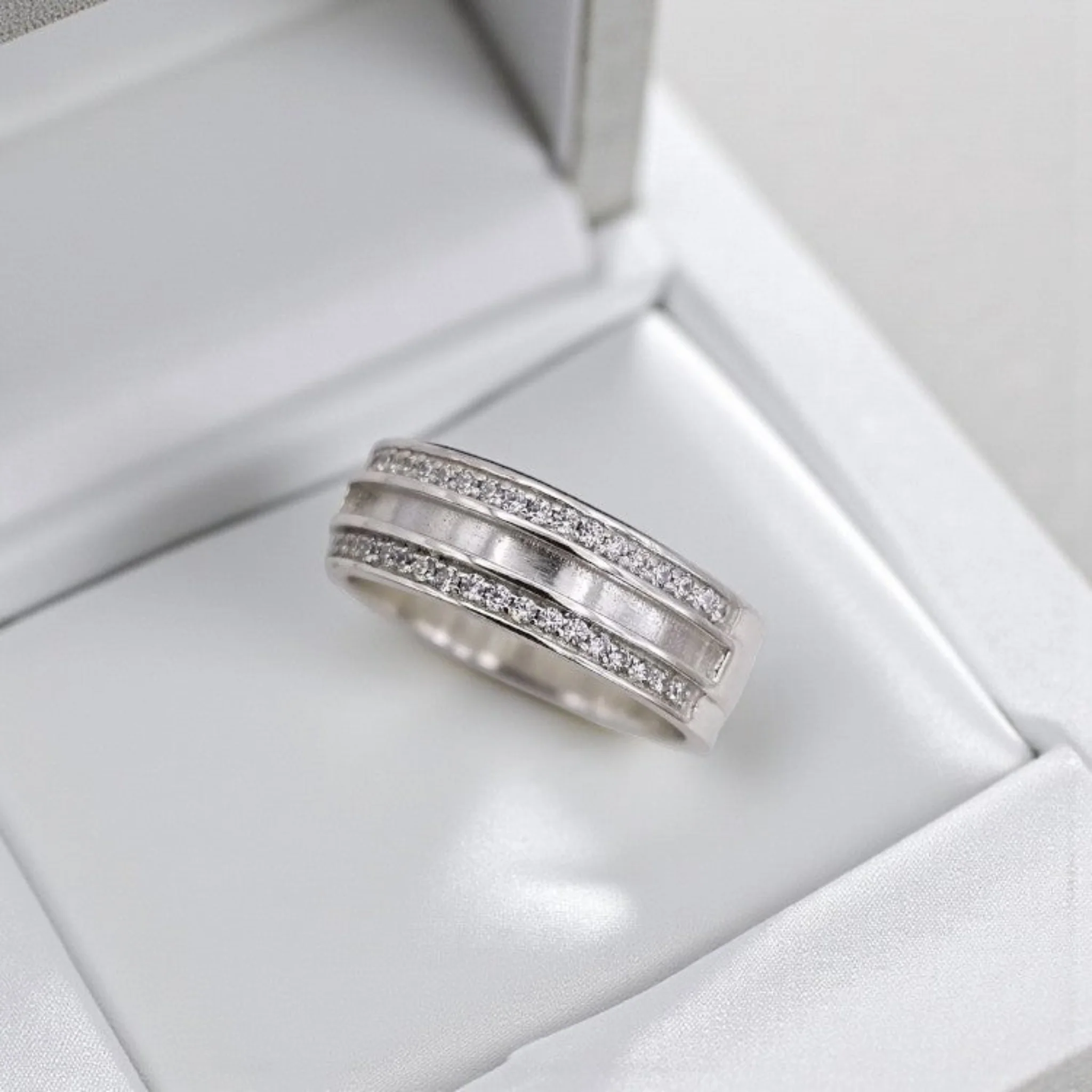 The Evie Ring - Image 4