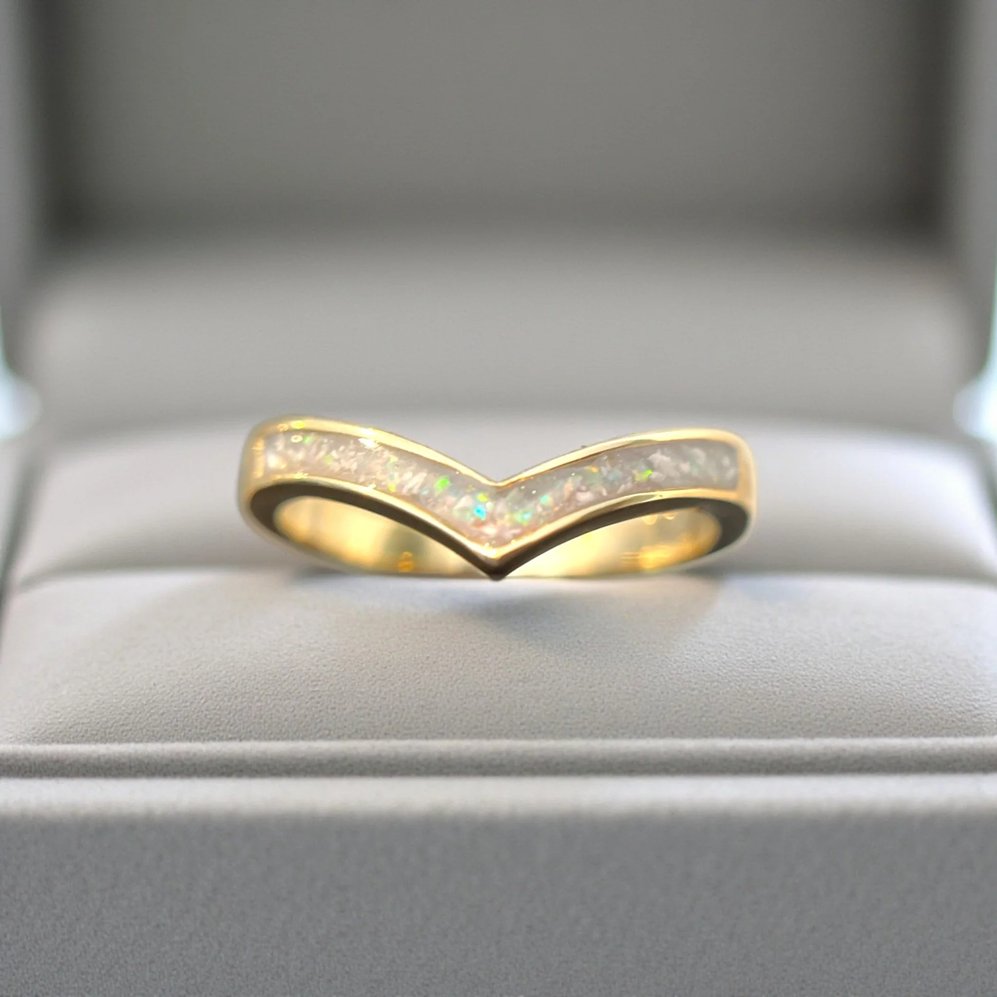 Wishbone ring in 9ct Gold **Made to Order** - Image 2